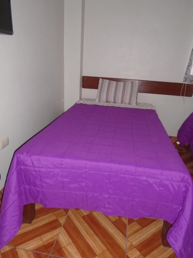 Hostal Florencia ワラス エクステリア 写真