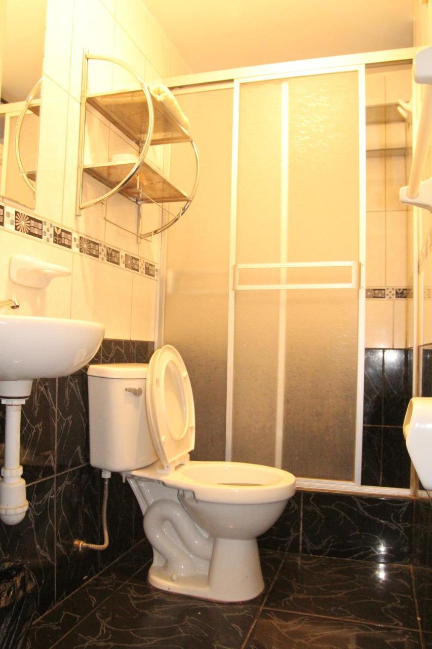 Hostal Florencia ワラス エクステリア 写真