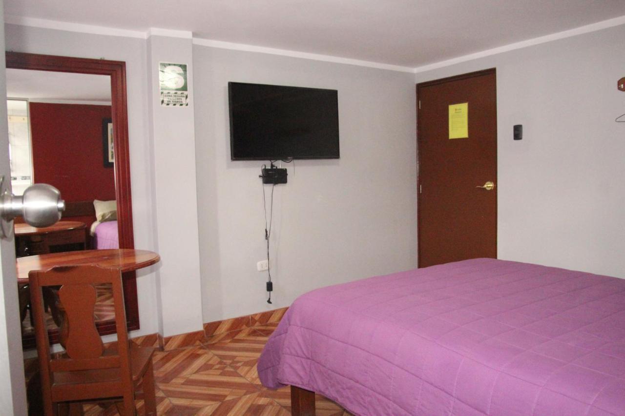 Hostal Florencia ワラス エクステリア 写真